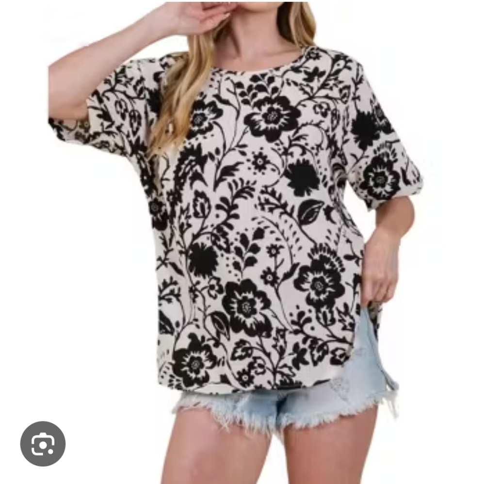 Michael Stars M 100% Silk Black & White Floral Print T-Shirt Blouse NEW